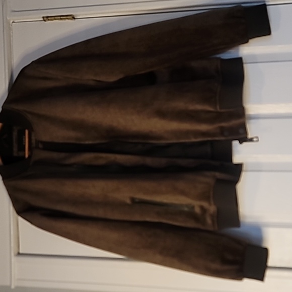 Zara Bomber - Picture 5 of 6